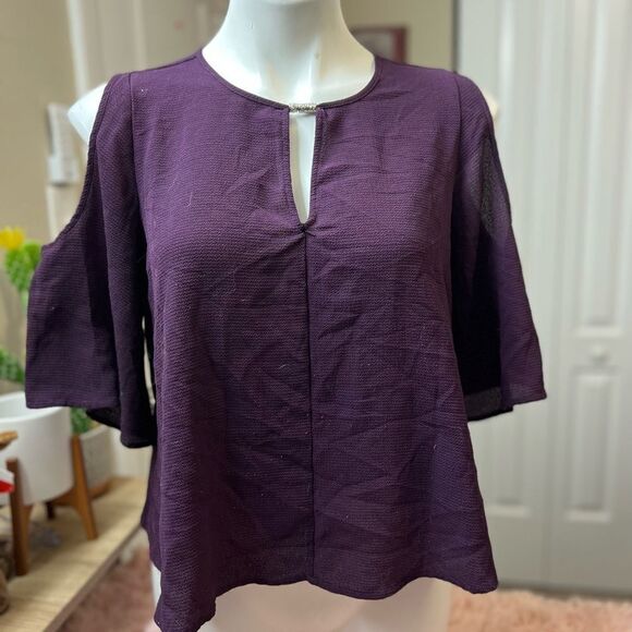 Blouse   - Picture 1 of 6